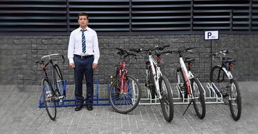 Велосипед на холостому ходу. Що робити партії Зеленського, щоб припинити втрачати рейтинги