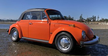 Раритетний Volkswagen Beetle перетворили на нестандартний електромобіль (фото)