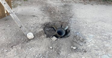 ВС РФ нанесли удар по сельсовету на Харьковщине: под завалами ищут людей