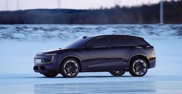 Ціна $35 000 і запас ходу 750 км: недорогий електрокросовер Audi помітили на тестах (фото)