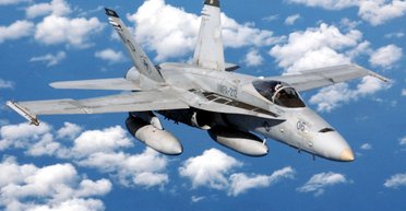 Появились кадры удара F/A-18 Кувейта по трем F-15 США: в чем уникальность атаки (видео)