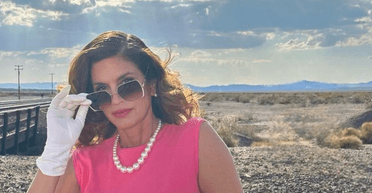 Сінді Кроуфорд наслідує тренд на Barbiecore (фото)