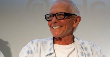 Умер режиссер культовых комедий "Аэроплан", "Горячие головы" и "Голый пистолет"