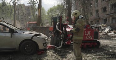 Врезалась одна тонна: Reuters назвало тип ракеты, которой ВС РФ разрушили дом в Киеве