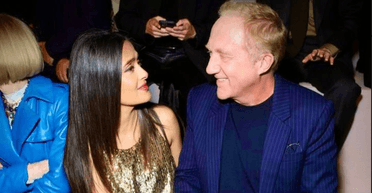 Сальма Хаєк з чоловіком-мільярдером відвідала Паризький тиждень моди (фото)