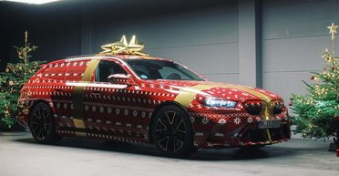 Новый BMW M5 2024 рассекретили в рождественском поздравлении (видео)