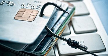 Учиться, учиться и еще раз учиться! Почему украинцы беззащитны перед мошенниками