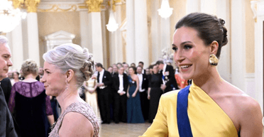 Експрем'єр-міністерка Фінляндії зʼявилася на публіці в жовто-синьому вбранні (фото)