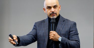 "Просто захворів": нардеп пояснив, навіщо Мустафу Найєма шукала поліція