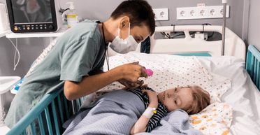 Трое детей больше года жили одни под обстрелами возле Покровска: как им удалось выжить (фото)