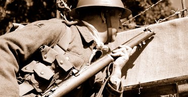 Напади на ТЦК і війна на виснаження: як Україна опинилася на порозі нової руїни