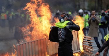 Бушующая Европа. Какие действия властей вызывали массовые акции протеста в 2018 году