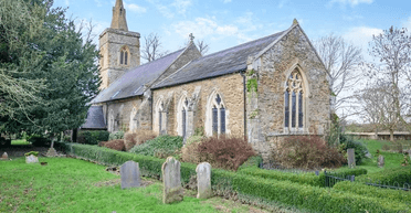 Перероблена під будинок церква зі склепами під підлогою продається за 1,2 млн фунтів (фото)