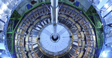 Фізики близькі до виявлення магнітного монополя на ВАК: чому ці частинки такі важливі