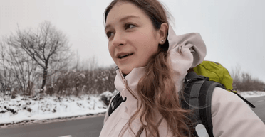 Украинка отправилась пешком из Львова в Черновцы: что с ней произошло в дороге (фото)