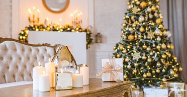 Как украсить квартиру к Новому году 2021. Топ-7 красивых идей интерьера