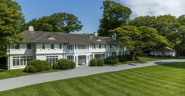 Дизайнер Том Форд купив маєток, де Джекі Кеннеді провела дитинство (фото, відео)