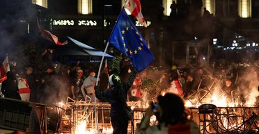 "Несет особую ответственность": премьер Грузии нашел виновника протестов