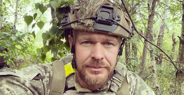 Артист, який став солдатом. Сашко Положинський розповів про свій фронтовий досвід