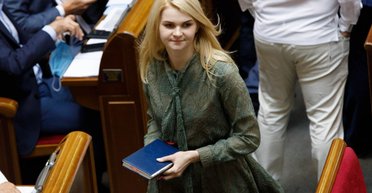 Призывала "валить из Украины": нардеп от "Слуги народа" Анна Колесник сложила мандат