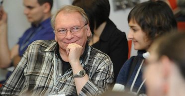 Пустота "русского мира". Зачем Кремлю исторический секонд-хенд