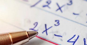 X означає невідоме в алгебрі, але як з'явився цей Х: ще одна математична загадка