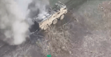 Понадобились один снаряд и два дрона: бойцы ВСУ уничтожили новый "Тайфун-К" россиян (видео)