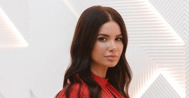 Украинская блогерша Алина Шаманская праздновала  Хэллоуин в Калифорнии вместе с сыном