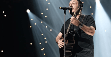 Гарік Кричевський хіт "Мій номер 245" заспівав із донькою українською мовою (відео)