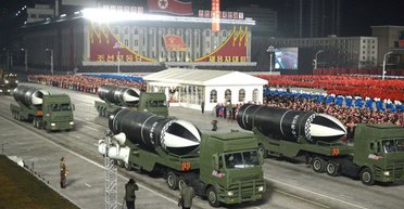 "Старый, тупой, неуправляемый": эксперты оценили арсенал КНДР, который может оказаться у россиян