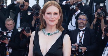 Джулианна Мур присоединилась к забастовке SAG-AFTRA (фото)