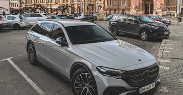 В Украине появился новейший внедорожный универсал Mercedes за 4 миллиона (фото)