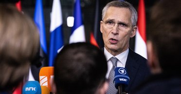 "Не видим никаких угроз": РФ не атакует НАТО, ведь "занята" войной в Украине, — Столтенберг