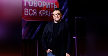 "Натякнули на хабар": колишній російський ведучий розповів, скільки з нього вимагали за паспорт України (відео)