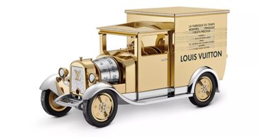 Louis Vuitton создал миниатюрный грузовик по цене настоящего суперкара Ferrari (фото)