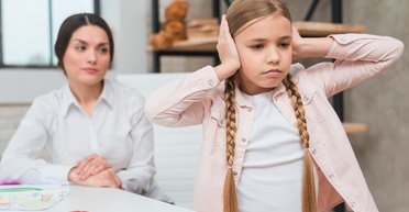 Учительница отказывается выучить настоящее имя ученицы: та устроила необычную месть