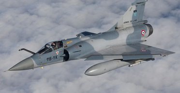 В сети показали первые кадры ударов Mirage-2000 по позициям ВС РФ: сверхточные AASM Hammer (видео)