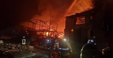 "Посилюємо ППО": Зеленський прокоментував нічну атаку Shahed (фото, відео)