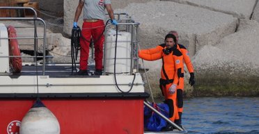 Катастрофа суперяхти Bayesian: названо причину смерті двох перших жертв (фото)