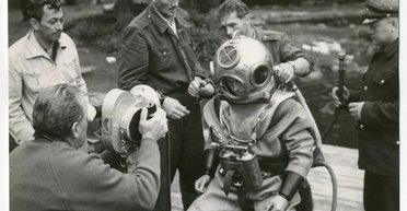 На дне Черного озера. Как влияют на ход истории информационные операции спецслужб