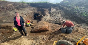 В Исландии нашли огромную искусственную пещеру эпохи викингов (фото)