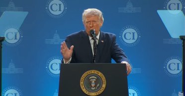 "Собирались напасть на нас": Трамп объявил о намерениях Ирана атаковать США и об отмене некоторых санкций (видео)