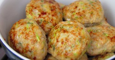 Корисні та ситні котлети з кабачком: готуємо звичну страву з новим смаком