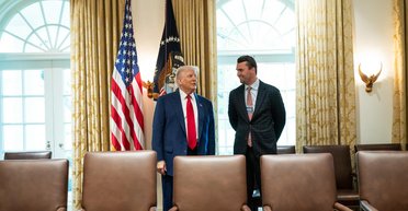 Убийство Чарли Кирка — удар по Вэнсу: дойдет ли Америка до открытой гражданской войны