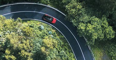 Новый кроссовер Toyota RAV4 2026 показали на первых официальных фото