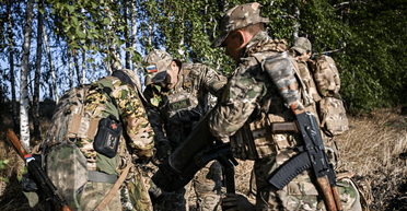 Захоплюють багатоповерхівки, просочуються в усі будинки, ЗС РФ просуваються в Селидове: що відомо (карта)