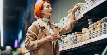 Яйця по 85 та сир по 580 грн: як змінилися ціни в українських супермаркетах до Великодня-2026