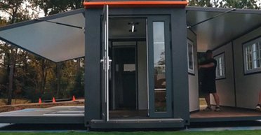 "Не збираюся тут жити": блогер, який купив будинок на Amazon, швидко пошкодував про це (відео)