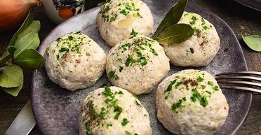 Худнемо смачно: дієтичні курячі котлети