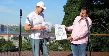 Кличко с изменившимся лицом бежит в Раду. Почему Саакашвили получил предложение возглавить партию УДАР